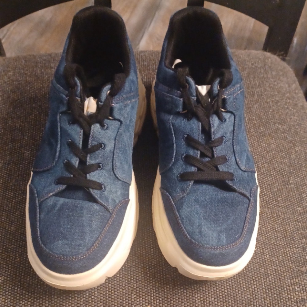Chunky Platform White Sole Distressed Denim Lace Up Sneakers Size 9